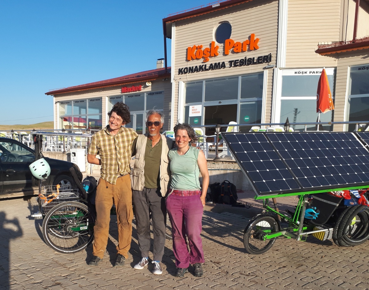 We had dinner together at theonly sensible restaurant in this tiny Turkish town, then Ching ended up asking if he could just sleep on the fllor there while me and AnSo still had a good couple hours of riding in us.